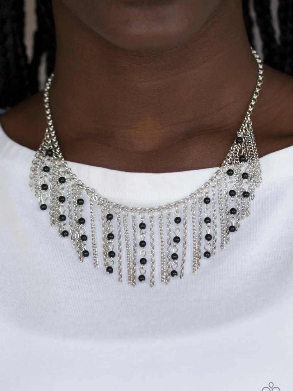 Paparazzi Jewelry Accessories - Harlem Hideaway - Black Necklace - Vintage
